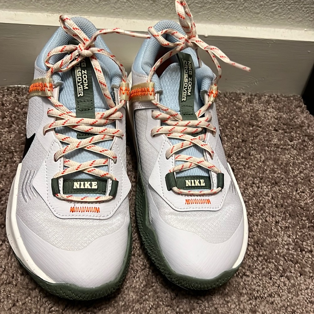 Nike Air Zoom Crossover basketball shoes